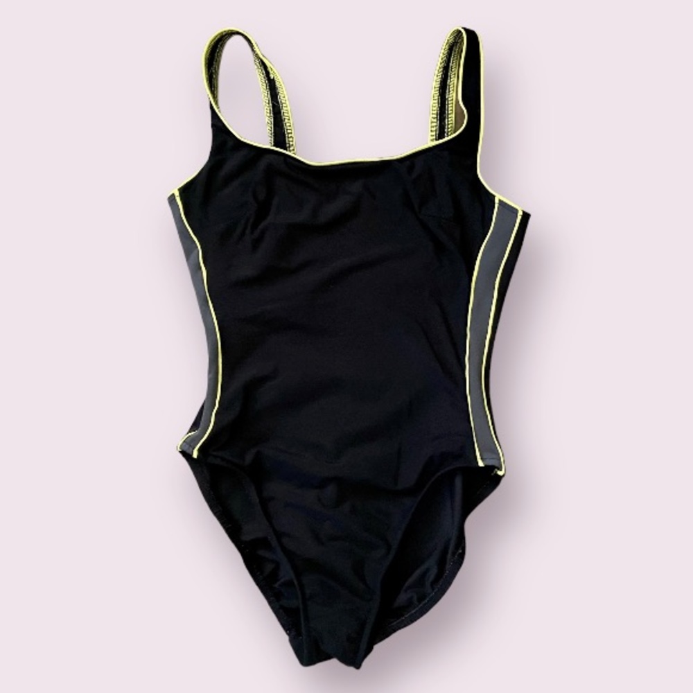 Vintage Black Contrast One Piece Swimsuit with Gray and Yellow Sides